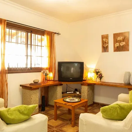 펜션 Casa Con Piscina En Tenerife - Vista Mar Y El Teide La Listada