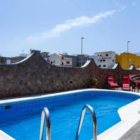 Casa Con Piscina En Tenerife - Vista Mar Y El Teide * La Listada